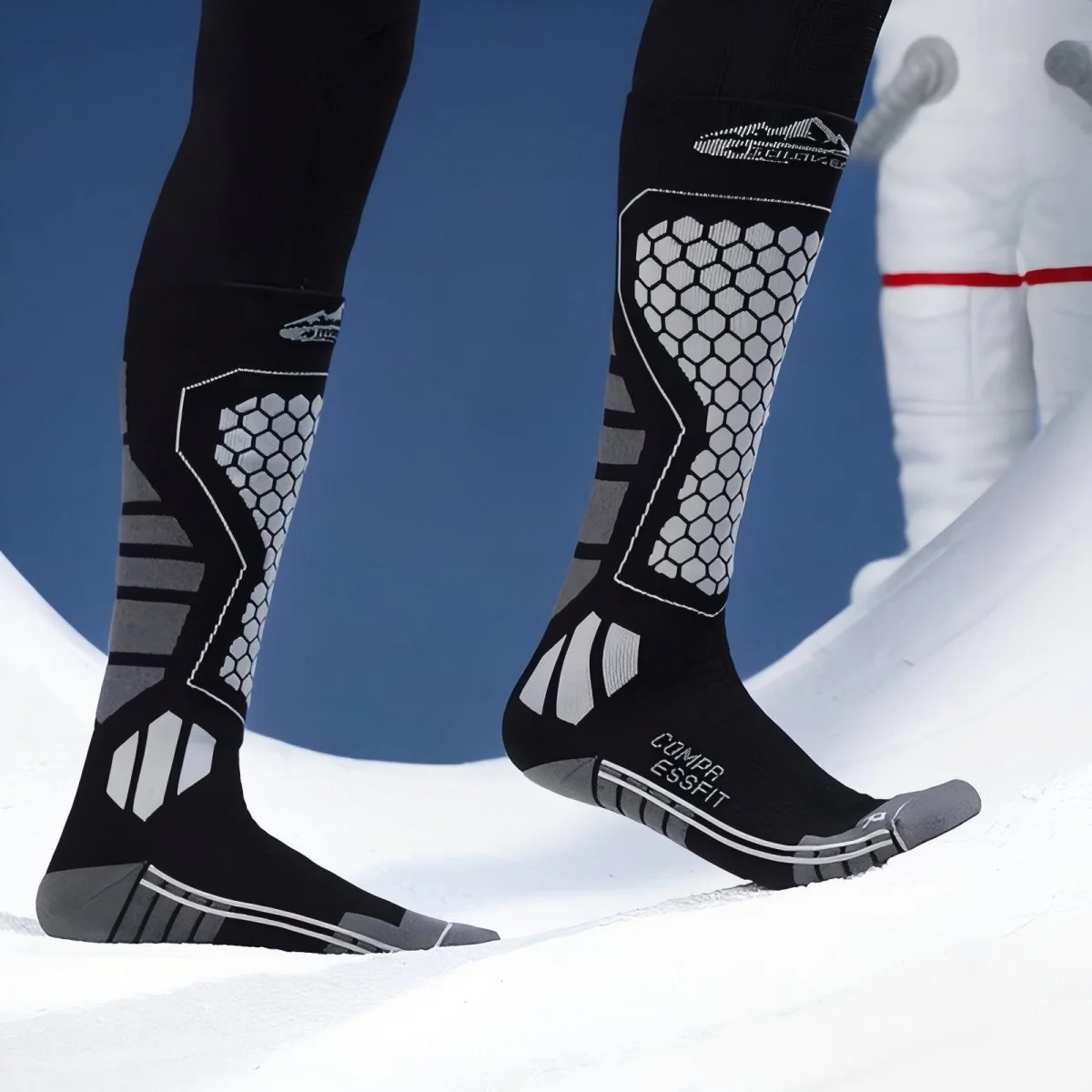 Chaussettes de randonnée hautes, respirantes et résistantes | Montelac – Image 2