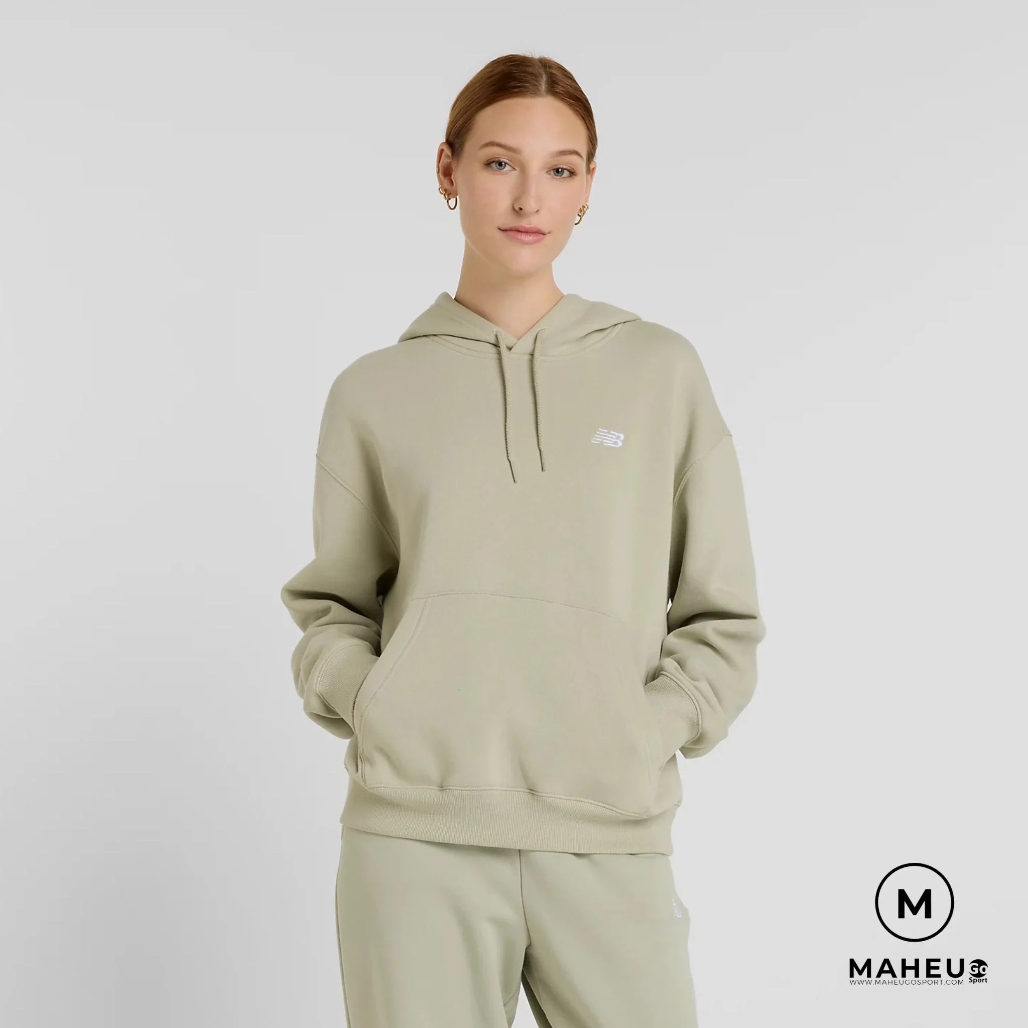 HOOD FEMME ESSENTIAL OLIVINE, NEW BALANCE