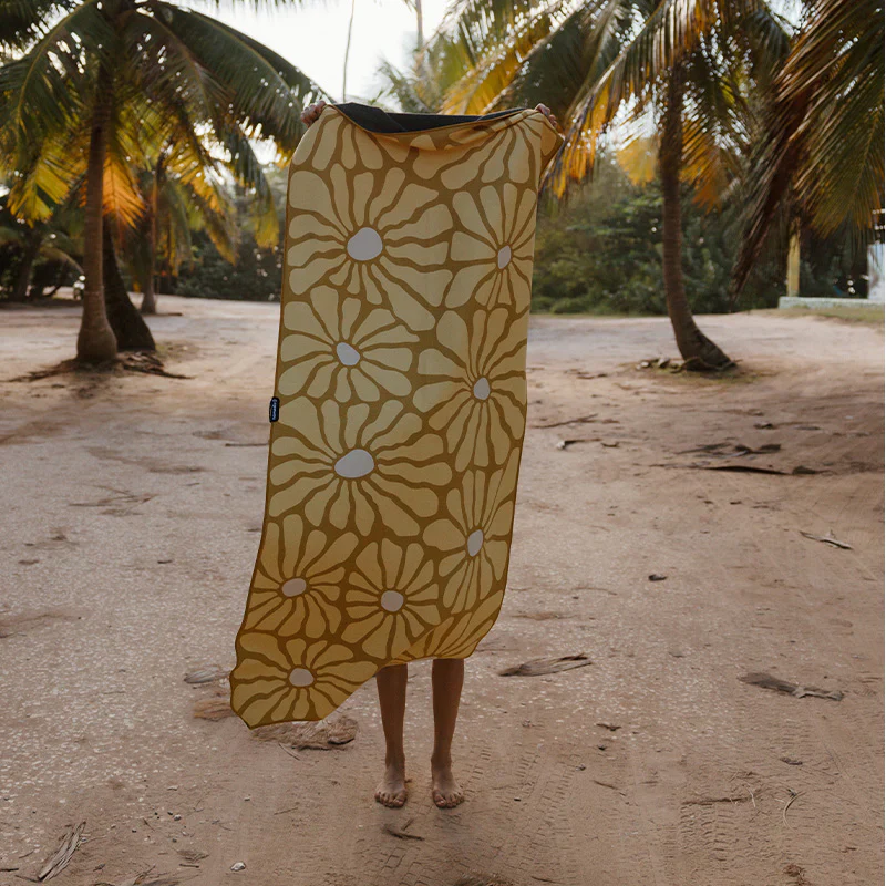 SERVIETTE PLAGE, ORIGINAL LAZY DAISY GOLD – Image 3